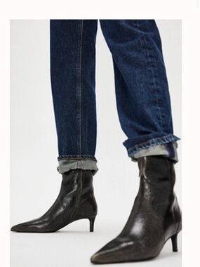 Seychelles Black Pointed-Toe Western Ankle Boots